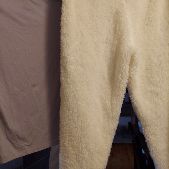 Women's PJ'S - Picture 6 of 12